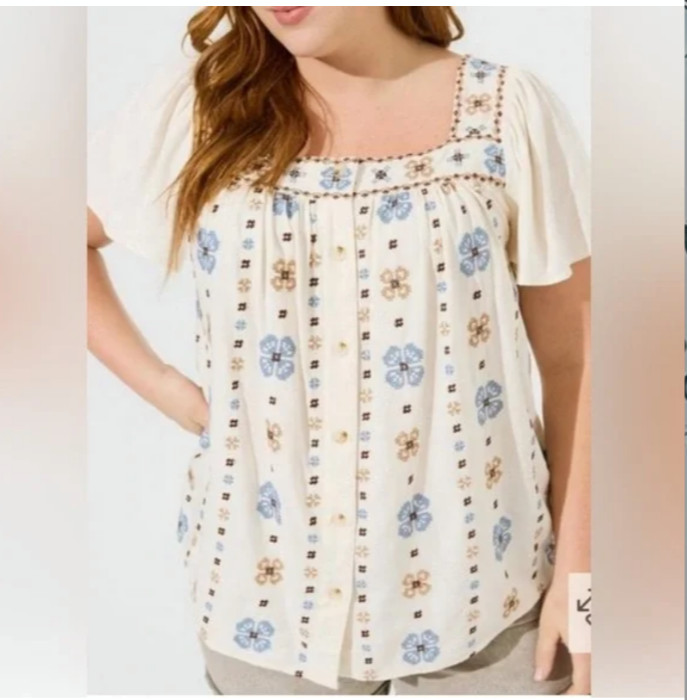 Torrid square neckembroidered flutter sleeve Boho… - image 1