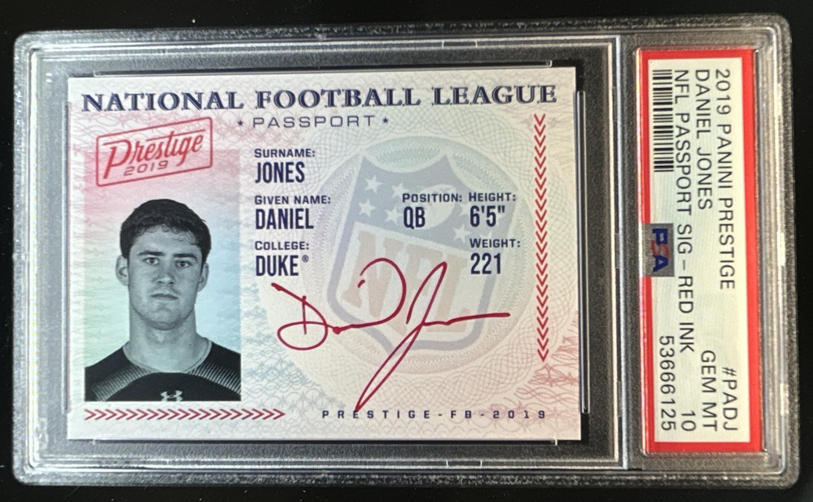Daniel Jones Panini Prestige NFL Passport Signatures #PADJ Red Ink
