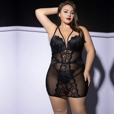 LACE ELEMENT Plus Black Lace Lingerie Set