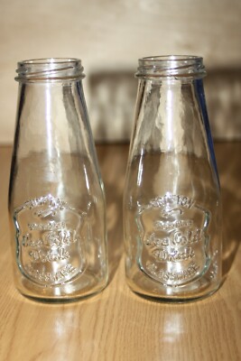 2 Sammler-Trinkflaschen - Crofton erfrischendes eiskaltes Getränk Gläser