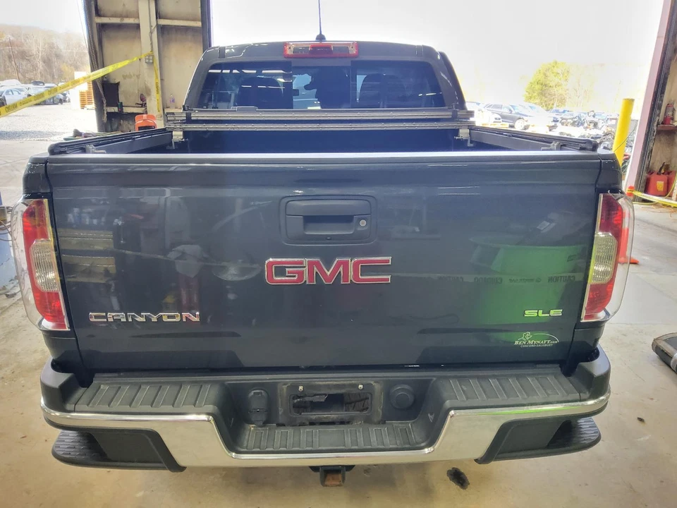 Espejo retrovisor interior delantero central usado se adapta a: 2017 GMC Canyon OnStar opt UE1 Foto 4 de 4