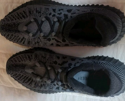 Deal! Men's Size 11 - black Adidas Yeezy Boost sneakers