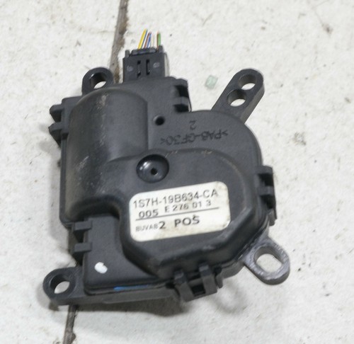 FORD Focus I Turnier DNW Bj 01 Stellmotor Heizung 1S7H19B634CA #85731-F155