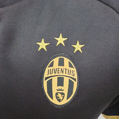 Juventus 2015-16 Third Kit Jersey Medium Authentic S12849 Juventus 2015-16 Third Kit Jersey Medium Authentic S12849