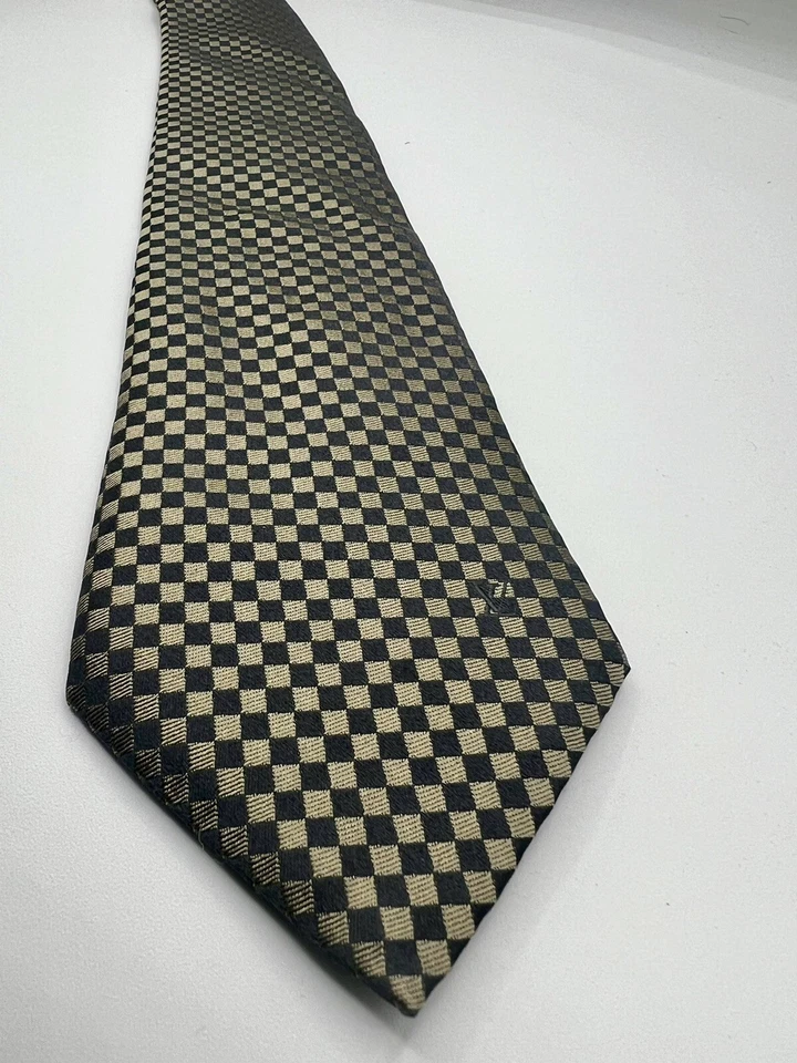 Corbata de seda a cuadros Louis Vuitton dorada marrón micro Damier patrón clásico Foto 2 de 4