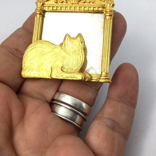 J J Gold Tone Brooch Cat and Mirror