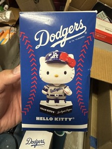 Hello Kitty Mlb | eBay