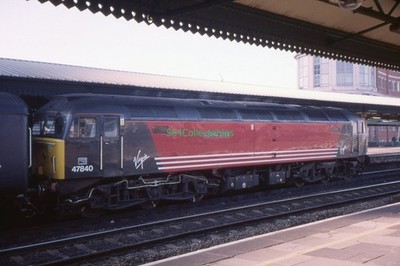 S49 35mm Slide Class 47 47840 Reading c.2002