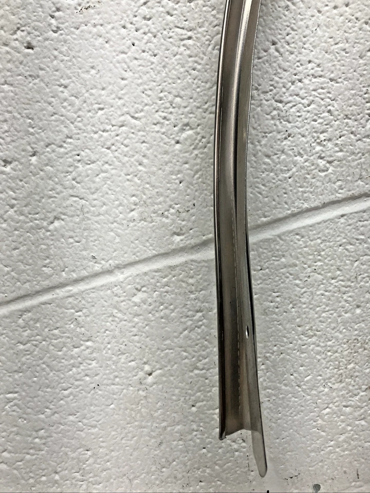 OEM LH Rear Wheel Well Trim 9637960 1982-88 Oldsmobile Cutlass Calais 2DR (SR56) - Image 2 of 4