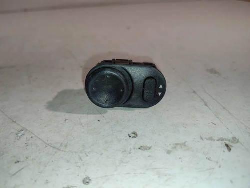OPEL MERIVA B Spiegeleinstellschalter 09226861 1.80 Petrol 2005 31507367