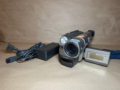 Sony Handycam CCD-TRV37 Vision Video8 Camcorder w/ Nightshot and Charger Tested