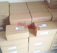 1PCS NEW YASKAWA SERVO MOTOR SGM-08U314 SGM08U314