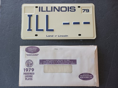 Vintage Illinois 1979 DMV Auto Sample License Plate ILL --- Man Cave Garage