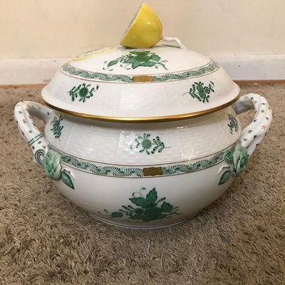 Herend Porcelain Green Chinese Bouquet Round Lemon Handle Soup Tureen