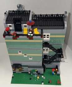 Green Grocer LEGO 10185 Building Set, RёРliсa NO BOX/Manual Read the description