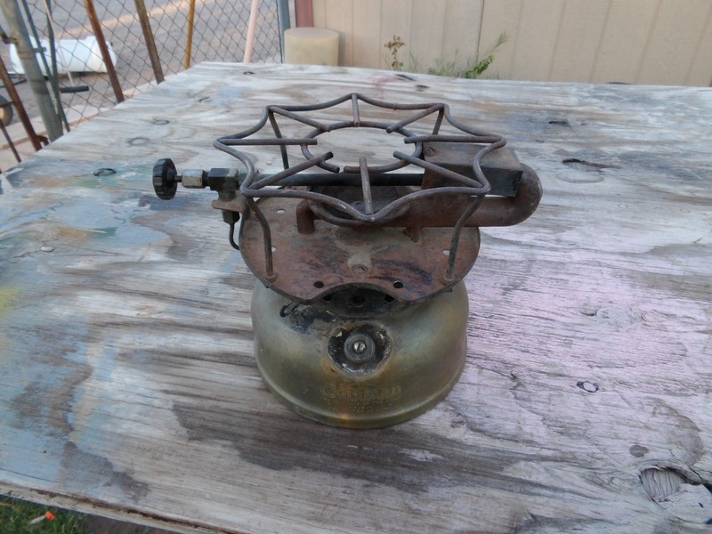Early Coleman 500 Vintage Stove 1941 B Works Brass Font