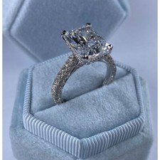 Radiant Cut 5.52 Ct IGI F-VVS2 Lab Grown Diamond Engagement Ring 18K 7.50 TCW