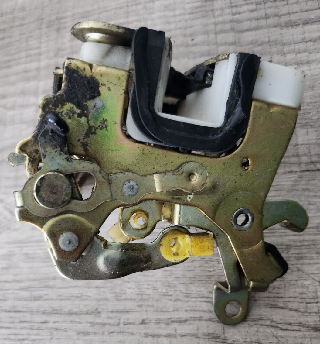NISSAN SUNNY LEFT REAR DOOR LOCK 7Y24 FULLY TESTED RARE NOW | eBay
