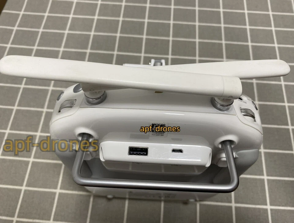 DJI Phantom 4 Pro V2.0 Transmitter Remote Controller - GL300L - Image 4 of 4