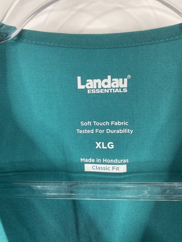 Landau Scrub Top Women's Size XL Hunter Green GHP 8219 4 PKT V Neck Medical NWT - Picture 5 of 7