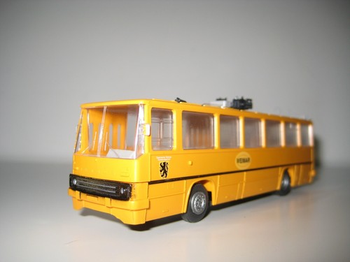 s.e.s. Berlin H0 14130220 - Autobús urbano amarillo "Weimar" - Imagen 5 de 11