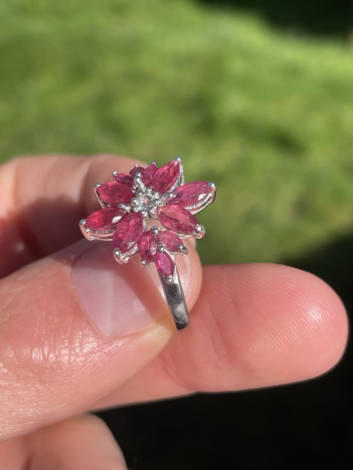 Silver Ruby & White Spinel Cluster Ring 3.1 Grams… - image 4