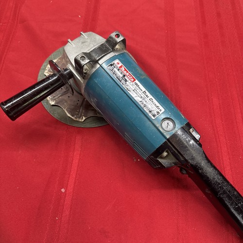 Makita Disc Grinder 7” To 9” 115v 6000rpm Industrial Heavy Duty 