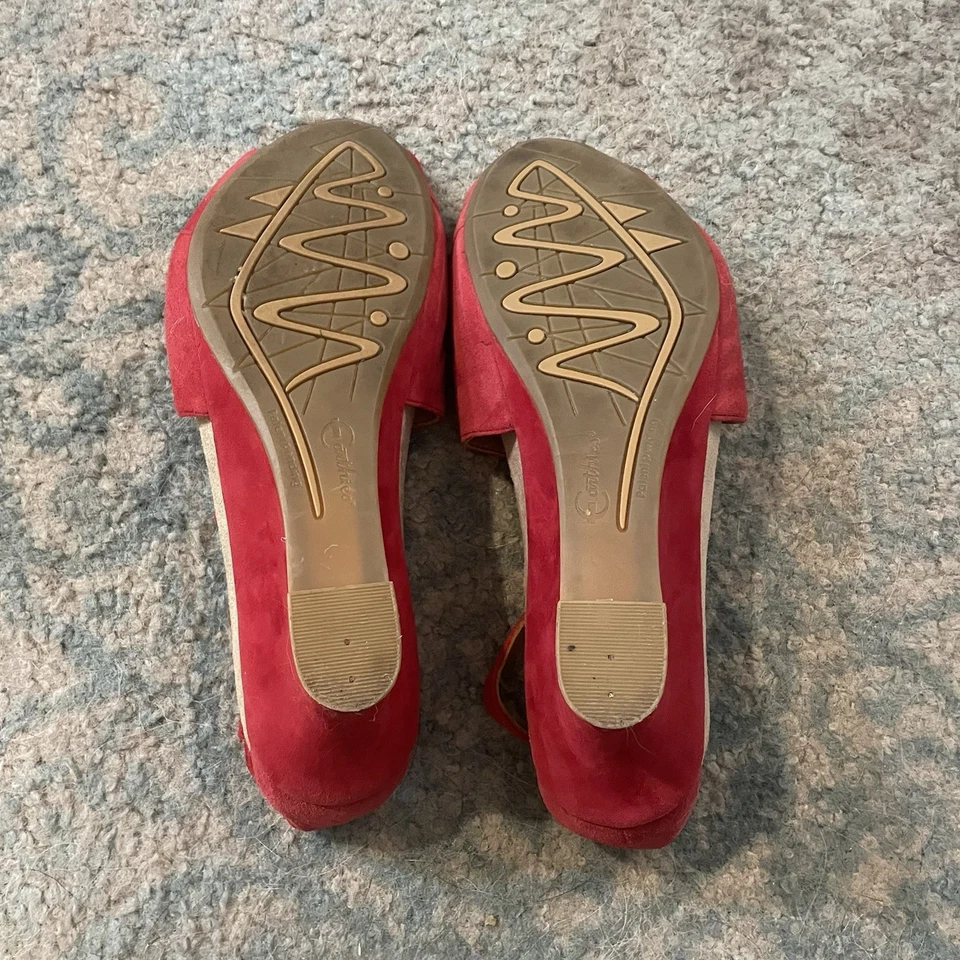 "Tacón de cuña Earthies de cuero rojo talla superior 9 con tacón de 3""" Foto 4 de 4