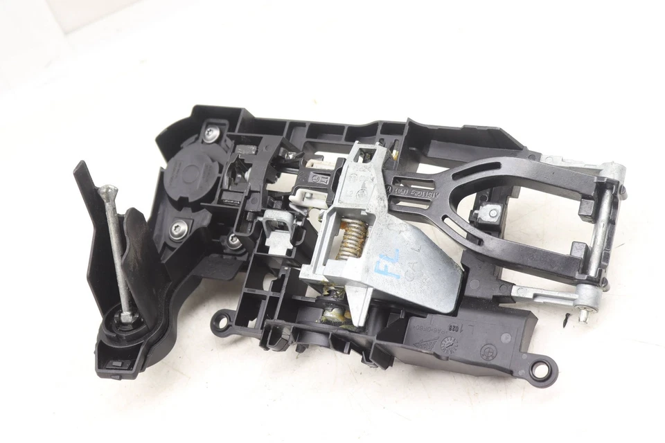 BMW 740LI XDRIVE 2013-2015 - Soporte de manija de puerta exterior delantero izquierdo 7187225 Foto 3 de 4