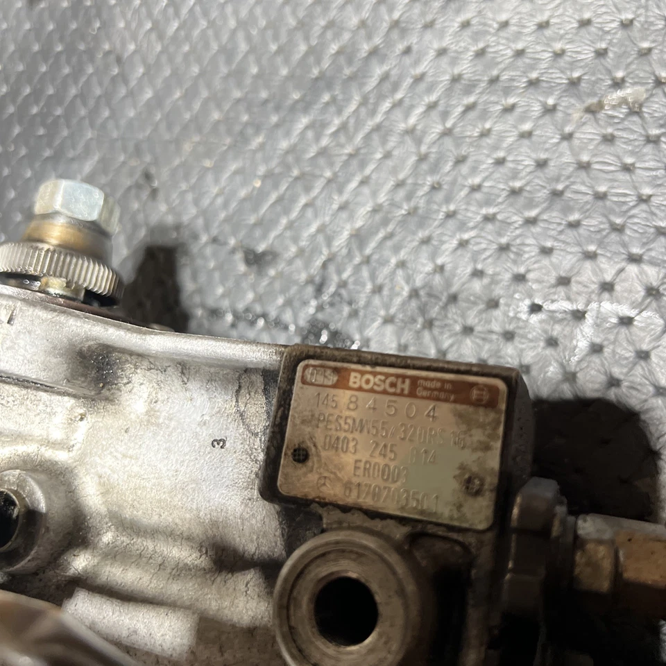 Bomba de inyección de combustible turbo diésel W123 W126 300D 300SD 6170704101 / 0403245020 Foto 2 de 4