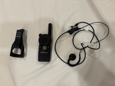 Motorola CLS1410 4 Channel UHF Two-Way Radio W/ Earpiece Microphone Waist Clip