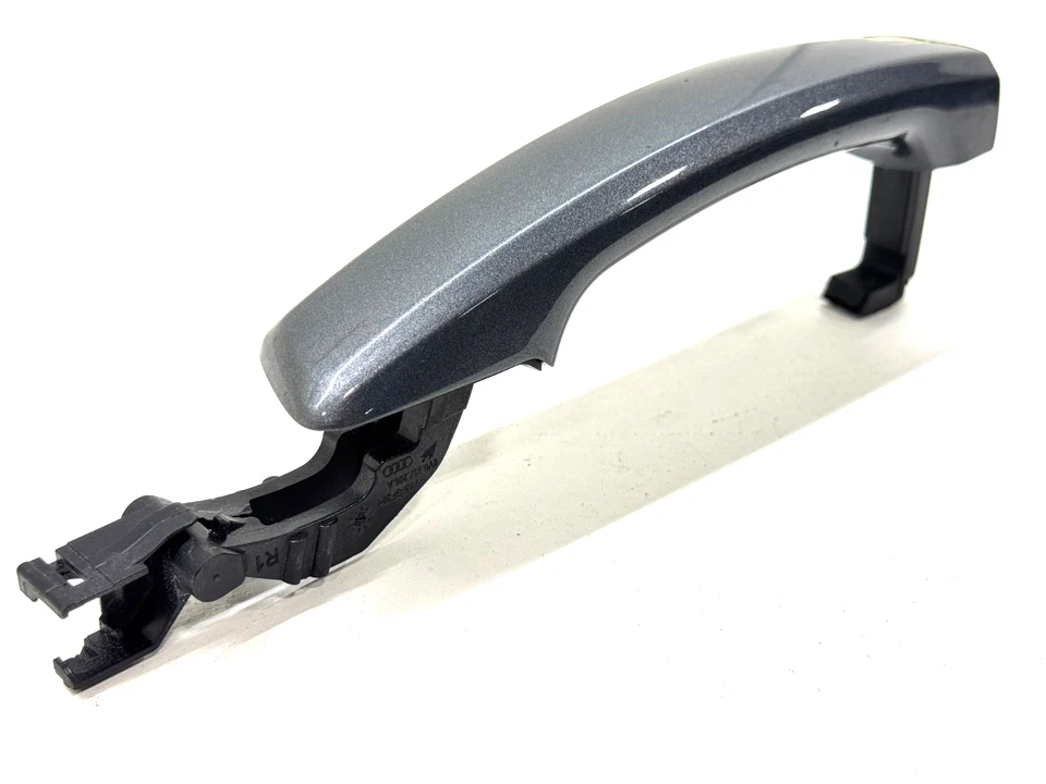 2015–2020 AUDI A3 S3 RS3 8V MAÇANETA EXTERNA TRASEIRA DIREITA CINZA FABRICANTE DE EQUIPAMENTO ORIGINAL 8V0837206A - Imagem 2 de 4