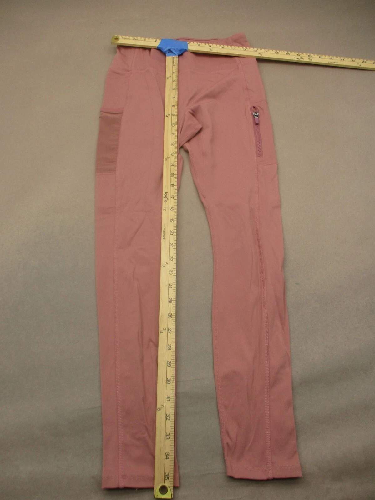 fabletics athletic compression zip pocket leggings