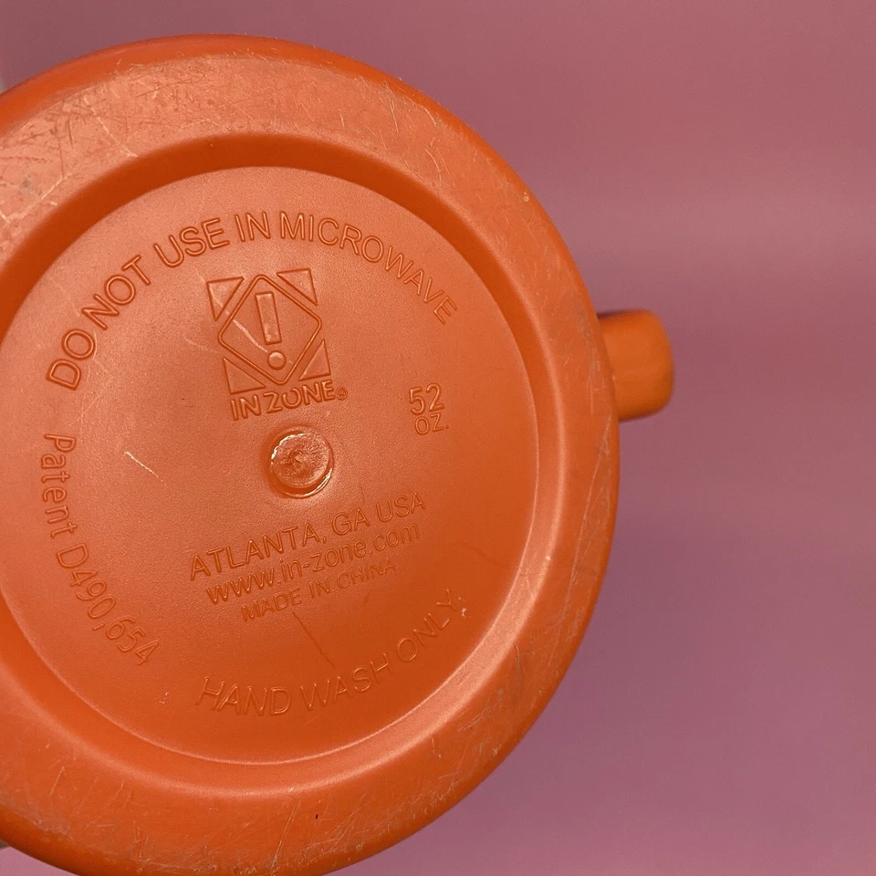 Taza de viaje aislada de acero inoxidable naranja y cromo Bubba Keg 52 OZ Foto 3 de 4