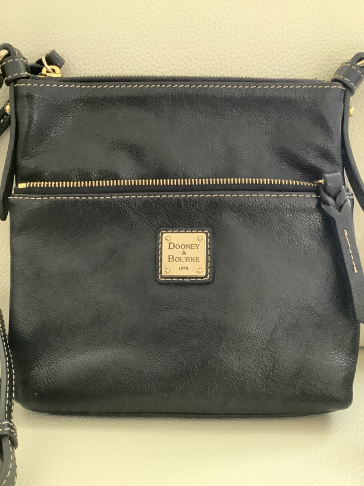 Dooney & Bourke Solid Black Pebbled Leather Cross… - image 2