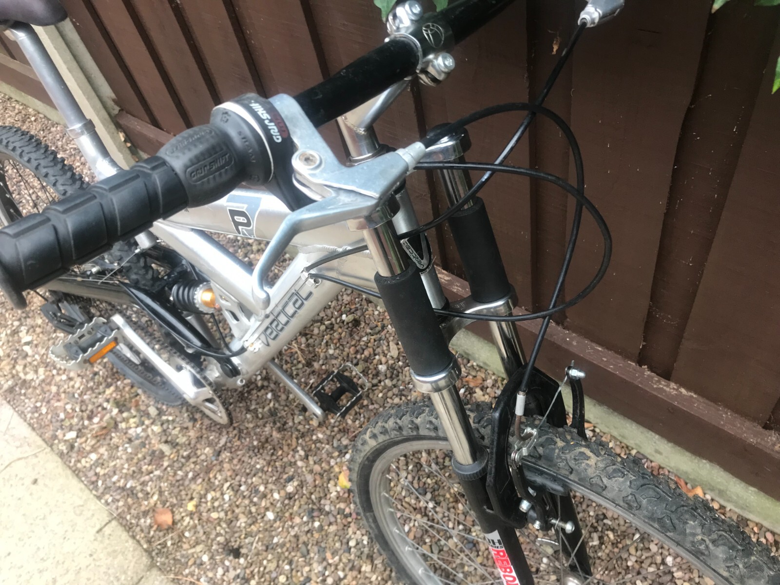 vertical pk7 mountain bike