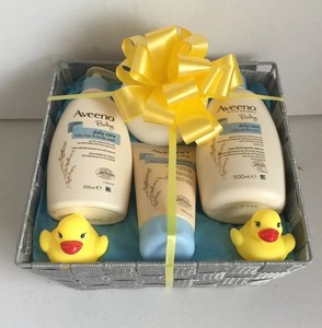 aveeno baby hamper