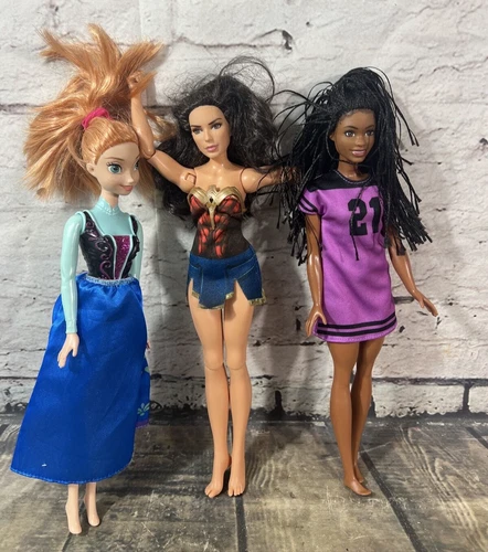 Lot Of 3 Unique Young Girls Dolls / Anna Wonder Woman 21