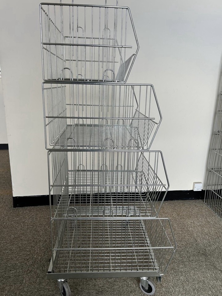 Metal Shop Fittings Retail Display Basket Shelving 4 Tier Stackable