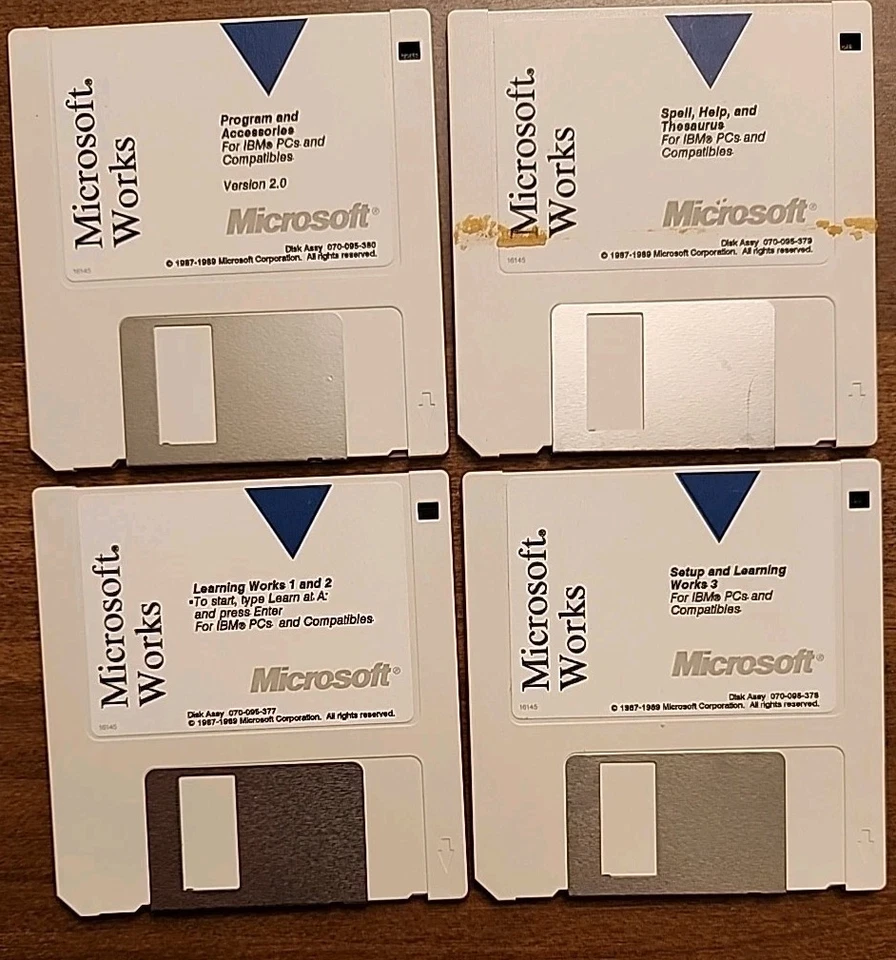 Microsoft Works 2.0 Learning Works Spell Help Thesaurus 3.5" Floppy Disks IBM  - Image 2 of 4