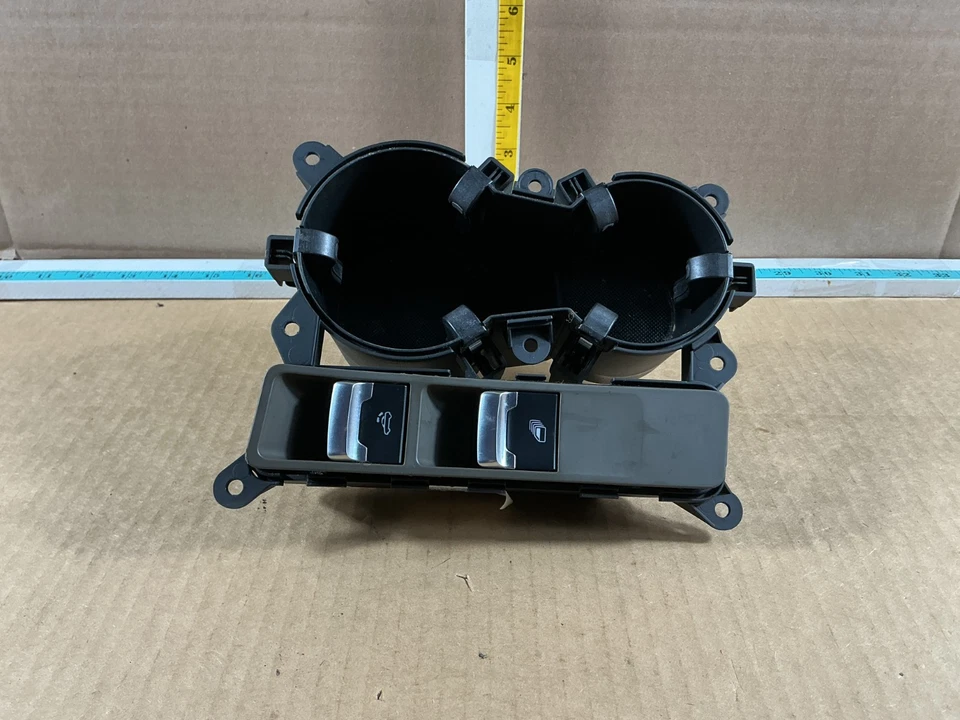 Conjunto portavasos consola central Audi A5 Cabrio S5 2010-2016 8F0862533 OEM Foto 3 de 4