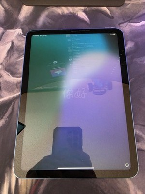 Apple iPad 10th Gen A2757 MQ6K3LL/A 10.9'' 64GB Wi-Fi Cellular Tablet Blue