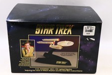NIB Star Trek U.S.S. Enterprise NCC-1701 Lighted Figurine William Shatner 1993