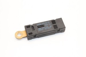 MERCEDES-BENZ B W246, W242 B 180 CDI / d 246.212 Antennenverstärker  25412010