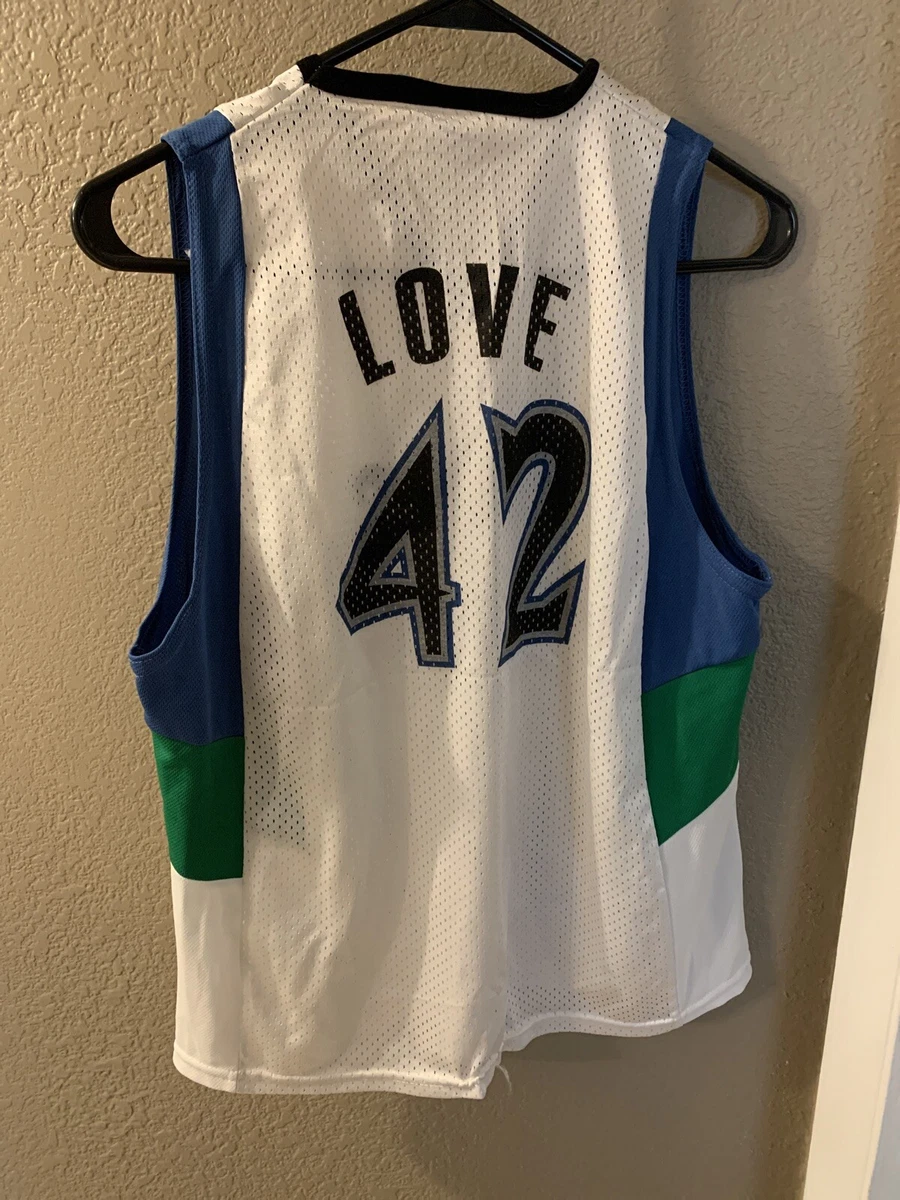 Kevin love cheap sleeved jersey