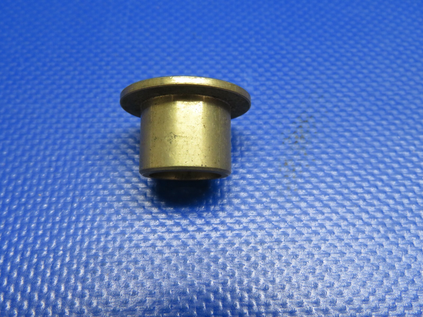 Beech Bushing Compressor Fitting P/N 1698100127 NOS (1120419) for