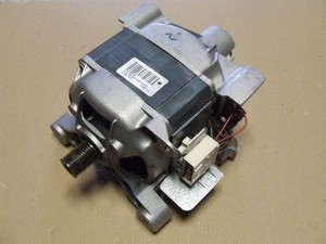 Motor für z.B. Bauknecht Waschmaschine MCA 52/64-148/WHE28