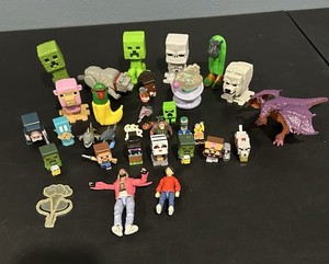 Minecraft Mixed Lot 10+ Mini Figures Creeper Steve Skeleton Accessories