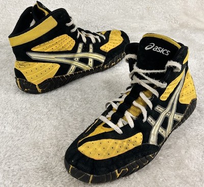 ASICS J000Y Wrestling Shoes OG Asics Aggressor 1 Men s Size 11 Black Yellow Gold