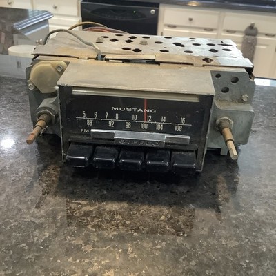 Used 1970 Mustang Boss 302 AM FM Radio D0ZA -19A241